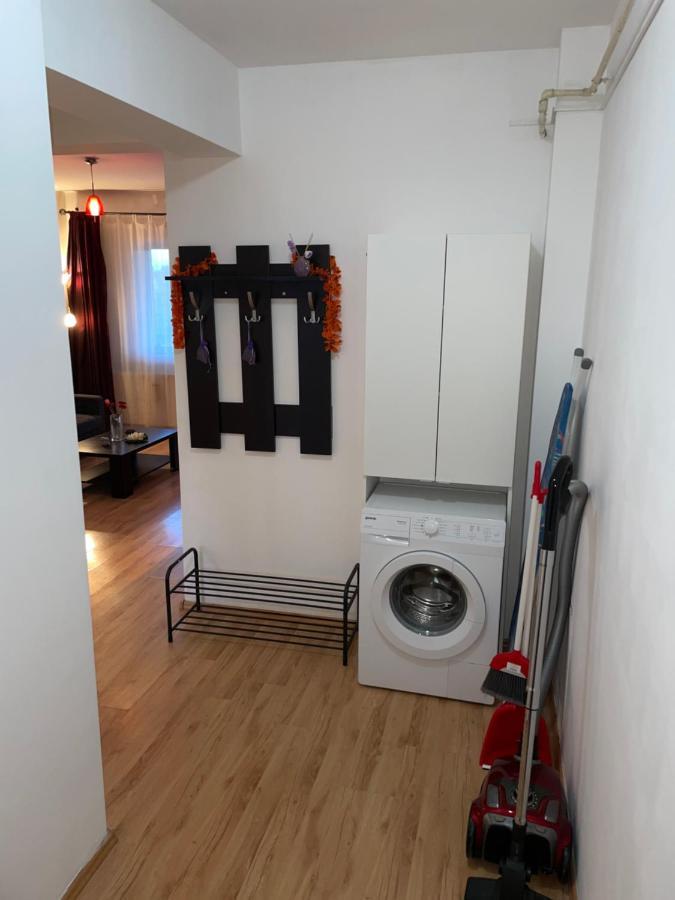 Motorway Alfa Apartament Appartement Arad Buitenkant foto
